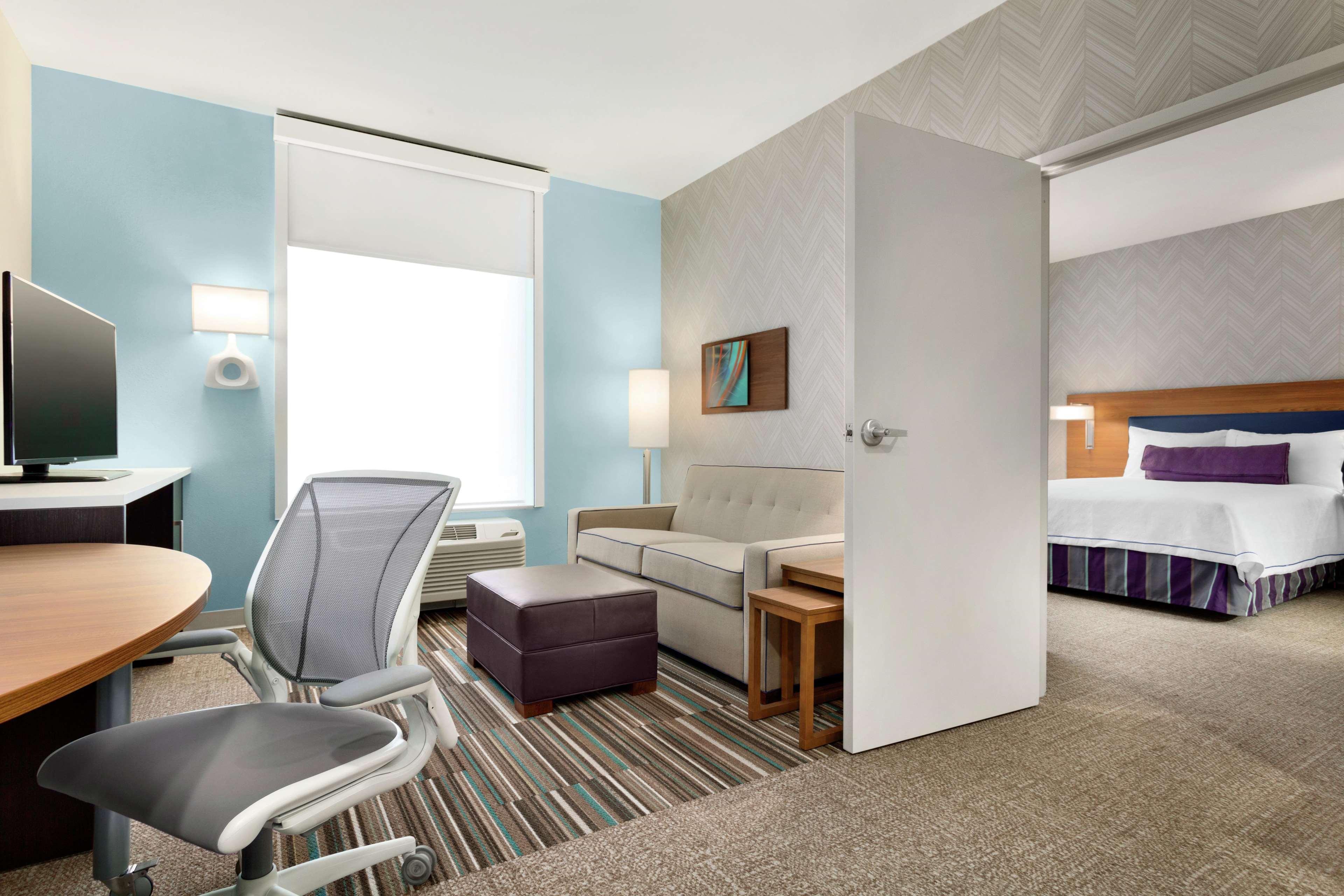 Home2 Suites By Hilton Middletown Exterior photo