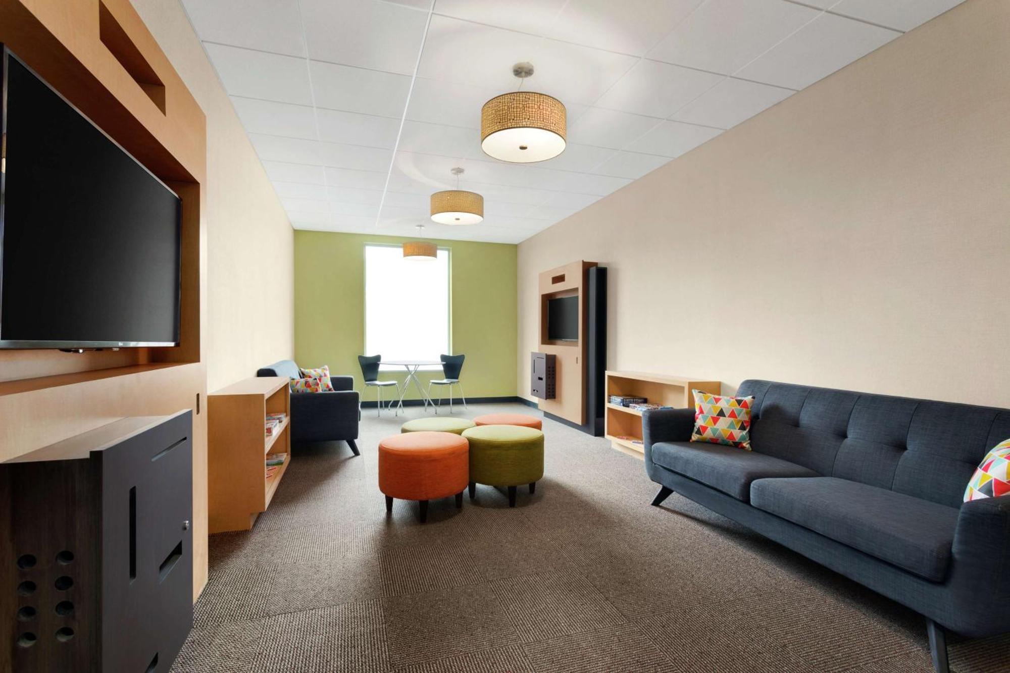 Home2 Suites By Hilton Middletown Exterior photo